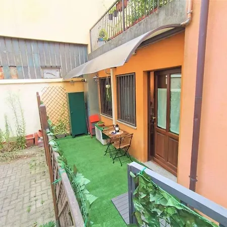 Open Space Davanti Metro - Centro