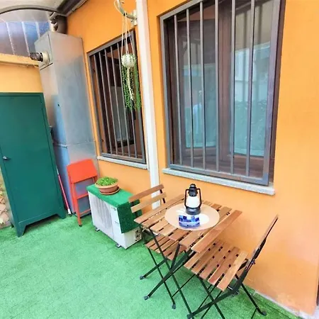 Open Space Davanti Metro - Centro דירה