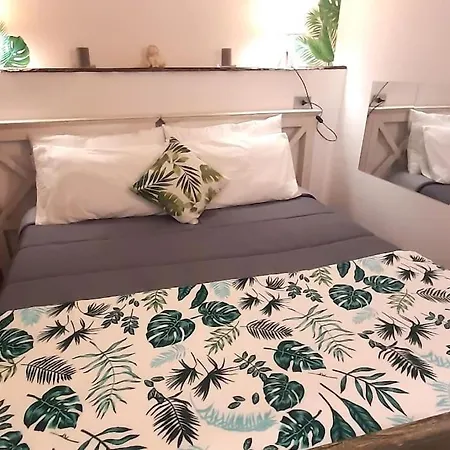 Open Space Davanti Metro - Centro Appartement